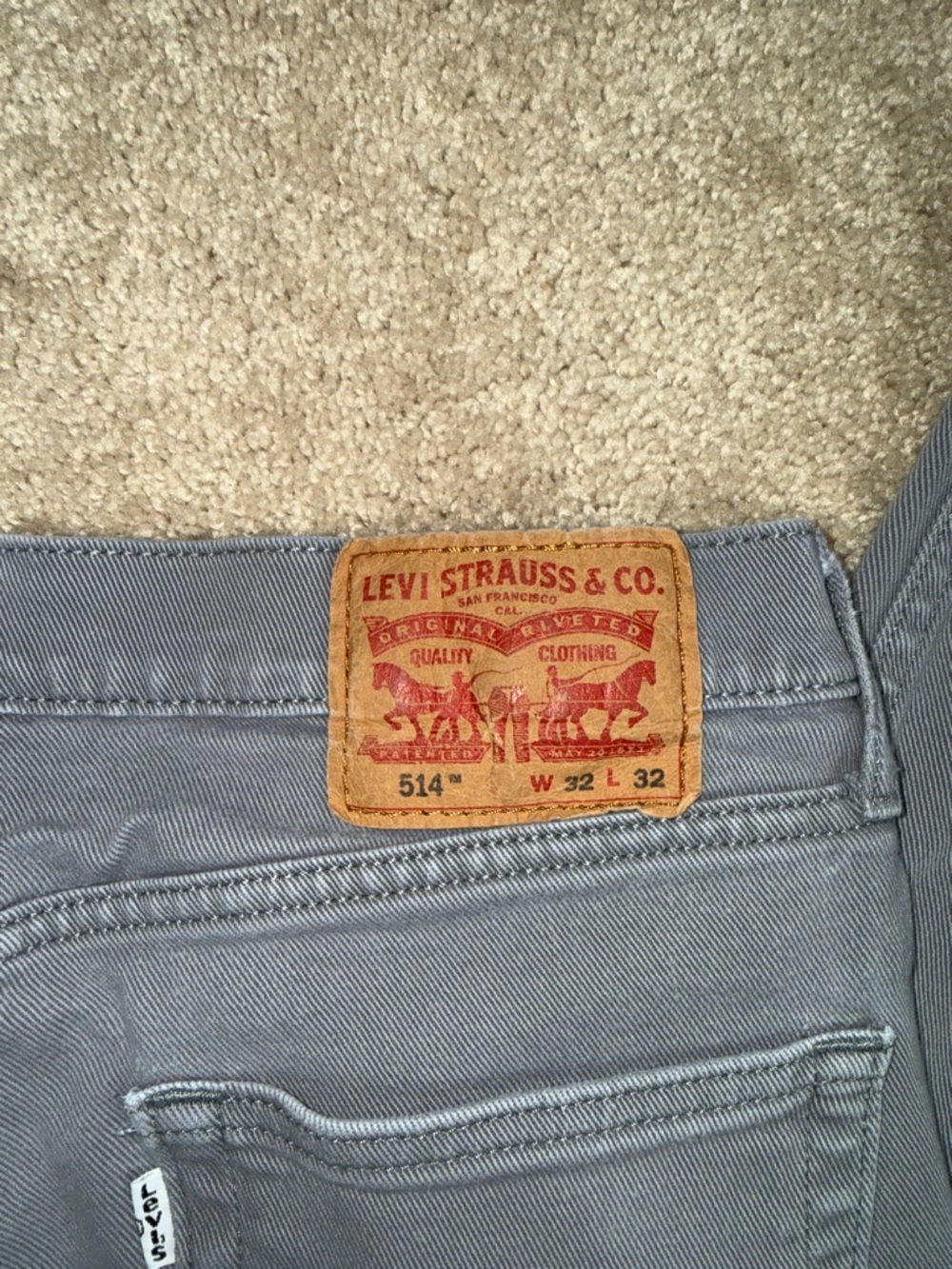 Levi's Mens 514 Gray Straight-Leg Jeans - Picture 2 of 6
